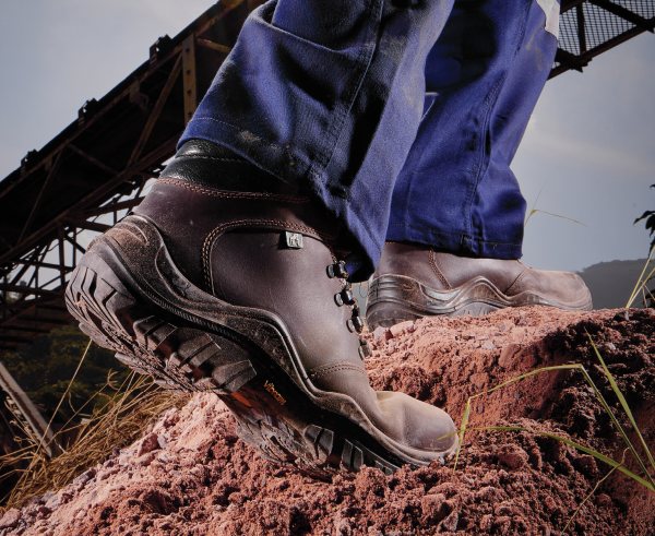 Man in Bova shoes in a construction site